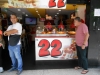 Em Caracas com menos de um dólar, pode-se comer um saboroso pedaço de pizza.